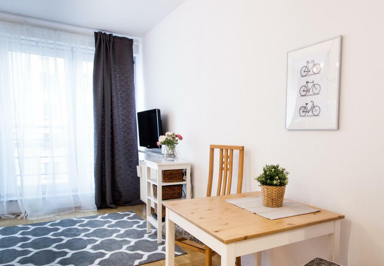 ורשה Arkadia Chillout Apartment מראה חיצוני תמונה