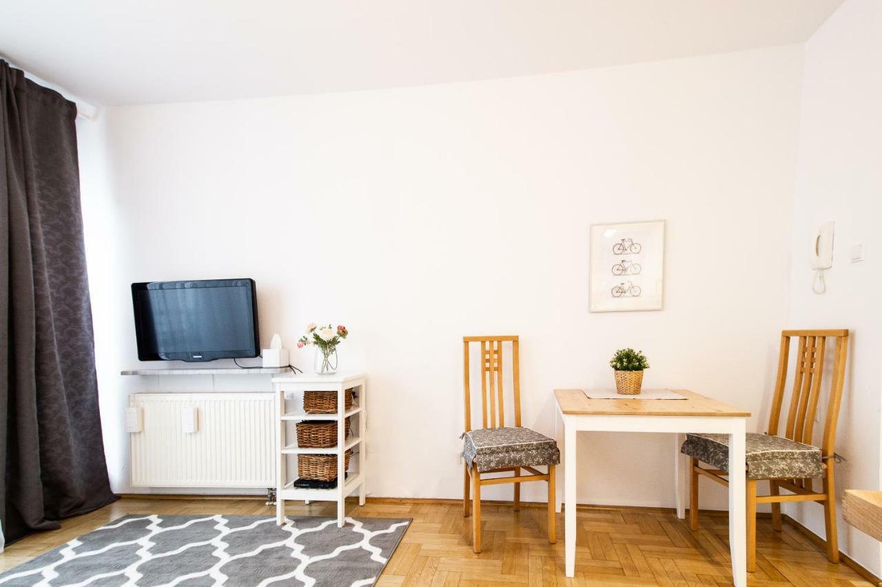 ורשה Arkadia Chillout Apartment מראה חיצוני תמונה